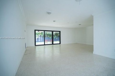 Купить виллу или дом в Майами, Флорида 4 спальни, 162.67м2, № 2006843 - фото 5