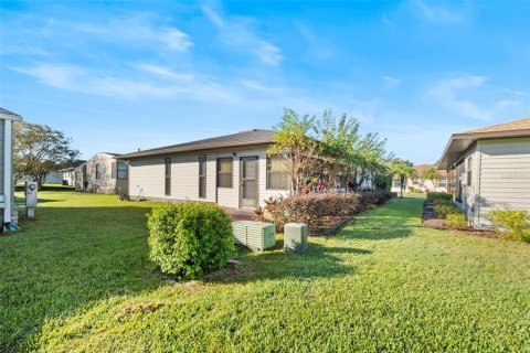 House in Lakeland, Florida 2 bedrooms, 141.49 sq.m. № 1418880 - photo 23