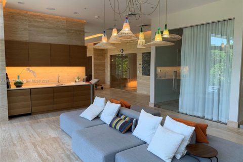 Condo in North Miami Beach, Florida, 1 bedroom  № 2022711 - photo 10