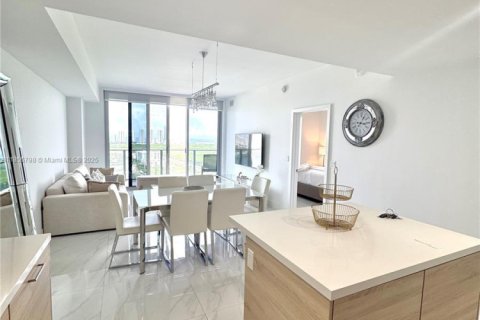 Condo in North Miami Beach, Florida, 1 bedroom  № 2022711 - photo 29