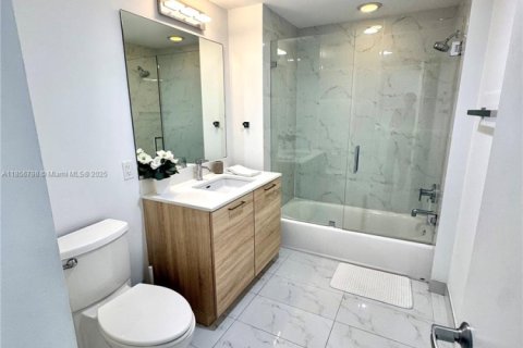 Condo in North Miami Beach, Florida, 1 bedroom  № 2022711 - photo 22