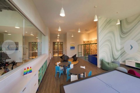 Condo in North Miami Beach, Florida, 1 bedroom  № 2022711 - photo 5