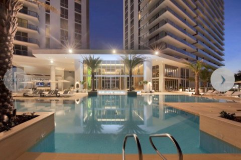 Condo in North Miami Beach, Florida, 1 bedroom  № 2022711 - photo 2
