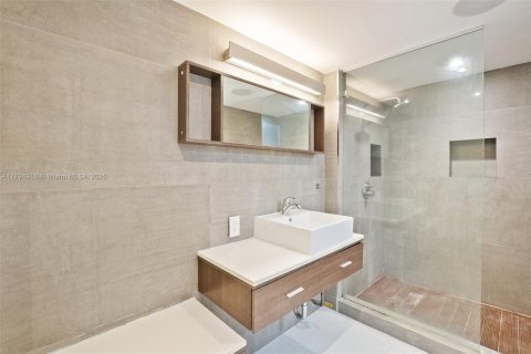 Купить кондоминиум в Майами, Флорида 2 спальни, 136.57м2, № 1715373 - фото 14