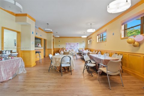 Купить кондоминиум в Майами, Флорида 2 спальни, 136.57м2, № 1715373 - фото 21