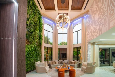 Casa en venta en Pembroke Pines, Florida, 4 dormitorios, 498.51 m2 № 1958117 - foto 4