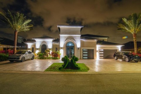 Casa en venta en Pembroke Pines, Florida, 4 dormitorios, 498.51 m2 № 1958117 - foto 1