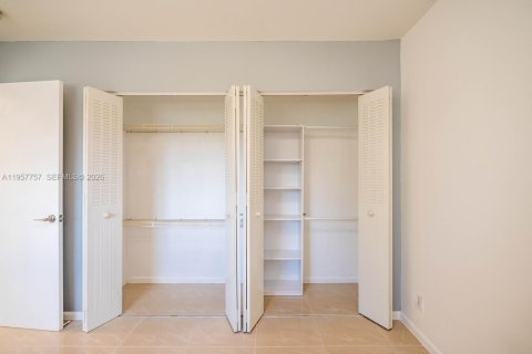 Снять в аренду кондоминиум в Дейви, Флорида 2 спальни, 88.16м2, № 2011549 - фото 29