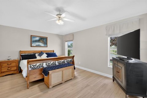 House in Mount Dora, Florida 3 bedrooms, 150.04 sq.m. № 2202648 - photo 26