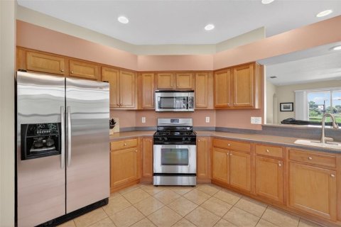 House in Mount Dora, Florida 3 bedrooms, 150.04 sq.m. № 2202648 - photo 16
