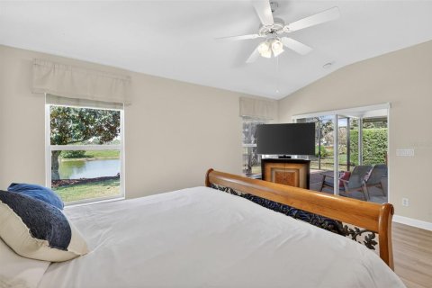 House in Mount Dora, Florida 3 bedrooms, 150.04 sq.m. № 2202648 - photo 28