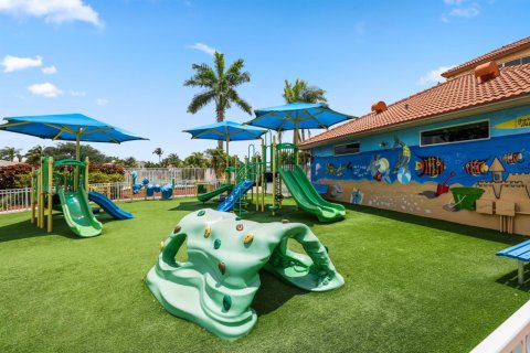 Casa en venta en Wellington, Florida, 5 dormitorios, 281.4 m2 № 1221564 - foto 1