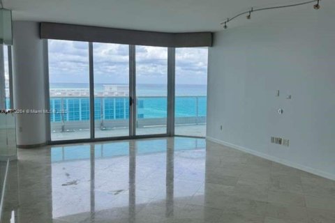 Condo à Miami Beach, Floride, 2 chambres  № 2016216