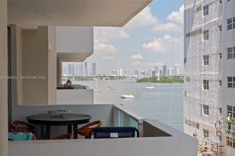 Condo in Miami Beach, Florida, 1 bedroom  № 2081287