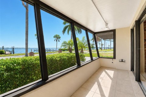 Villa ou maison à vendre à Bradenton, Floride: 3 chambres, 176.05 m2 № 2152318 - photo 10