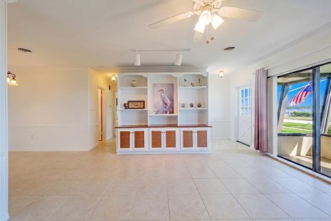 Villa ou maison à vendre à Bradenton, Floride: 3 chambres, 176.05 m2 № 2152318 - photo 13
