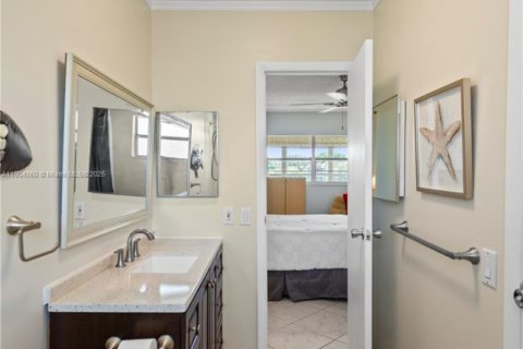 Condo in Lauderdale Lakes, Florida, 1 bedroom  № 1956075 - photo 30