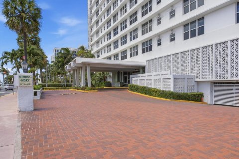 Condo in Miami Beach, Florida, 2 bedrooms  № 2085761 - photo 24
