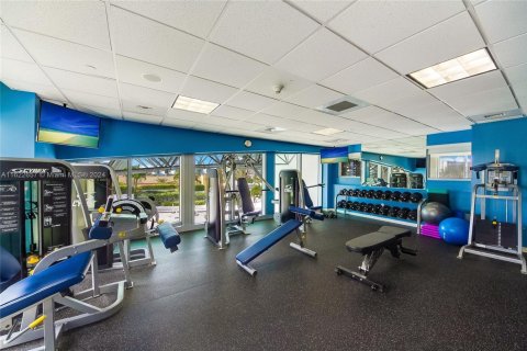 Condo in Sunny Isles Beach, Florida, 1 bedroom  № 1764614 - photo 15