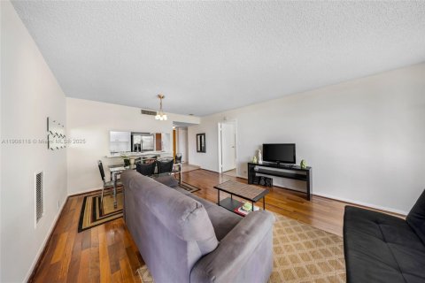 Copropriété à louer à North Bay Village, Floride: 2 chambres, 95.69 m2 № 1967773 - photo 10