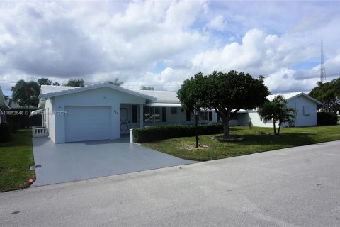 Casa en alquiler en Boynton Beach, Florida, 3 dormitorios, 141.86 m2 № 1890918 - foto 8