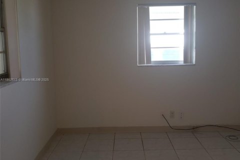 Casa en alquiler en Boynton Beach, Florida, 3 dormitorios, 141.86 m2 № 1890918 - foto 7