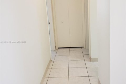Casa en alquiler en Boynton Beach, Florida, 3 dormitorios, 141.86 m2 № 1890918 - foto 12
