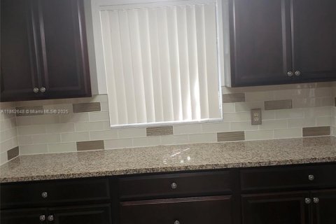 Casa en alquiler en Boynton Beach, Florida, 3 dormitorios, 141.86 m2 № 1890918 - foto 5