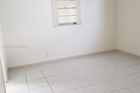 Casa en alquiler en Boynton Beach, Florida, 3 dormitorios, 141.86 m2 № 1890918 - foto 16