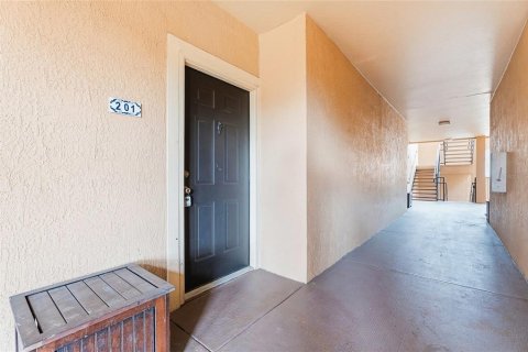 Condo in Orlando, Florida, 3 bedrooms № 2101599 - photo 3