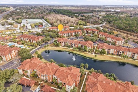 Condo in Orlando, Florida, 3 bedrooms № 2101599 - photo 28