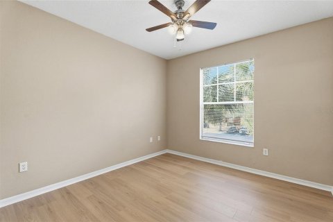 Condo in Orlando, Florida, 3 bedrooms № 2101599 - photo 24