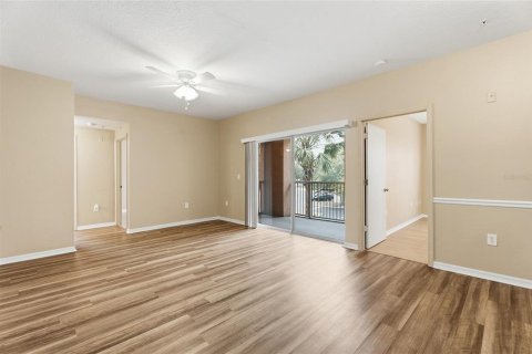 Condo in Orlando, Florida, 3 bedrooms № 2101599 - photo 15
