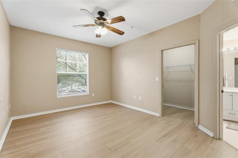 Condo in Orlando, Florida, 3 bedrooms № 2101599 - photo 9