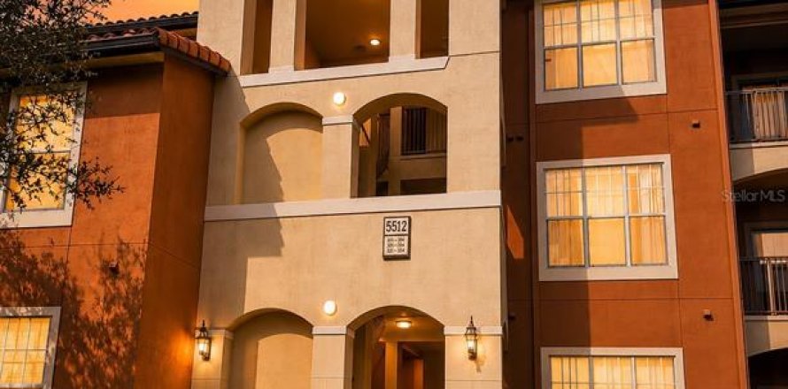 Condo in Orlando, Florida, 3 bedrooms № 2101599