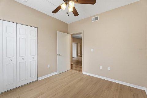 Condo in Orlando, Florida, 3 bedrooms № 2101599 - photo 22