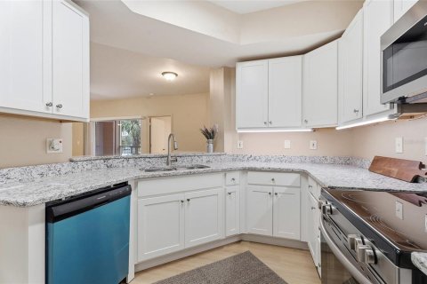 Condo in Orlando, Florida, 3 bedrooms № 2101599 - photo 6