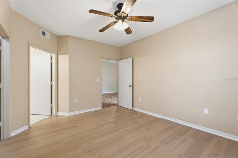 Condo in Orlando, Florida, 3 bedrooms № 2101599 - photo 10