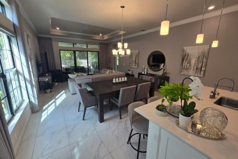 House in Parkland, Florida 2 bedrooms, 201.97 sq.m. № 2023527 - photo 3