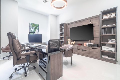 Villa ou maison à vendre à Parkland, Floride: 6 chambres, 592.72 m2 № 2089658 - photo 17
