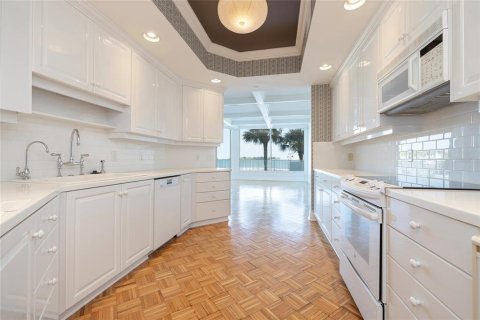 Condominio en venta en Belleair, Florida, 2 dormitorios, 215.44 m2 № 2143724 - foto 16