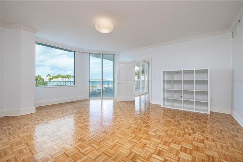 Condominio en venta en Belleair, Florida, 2 dormitorios, 215.44 m2 № 2143724 - foto 26