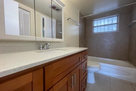 Condominio en venta en Miami, Florida, 1 dormitorio, 78.04 m2 № 1709618 - foto 8