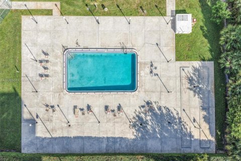 Купить кондоминиум в Майами, Флорида 1 спальня, 78.04м2, № 1709618 - фото 22