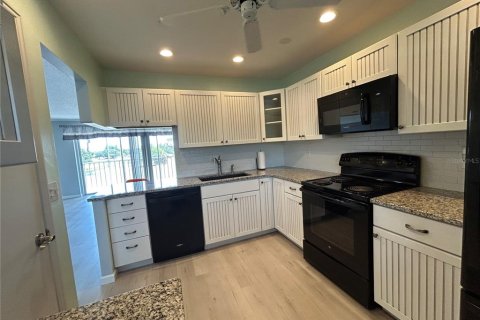 Condominio en alquiler en Bradenton, Florida, 2 dormitorios, 93.65 m2 № 1626887 - foto 3