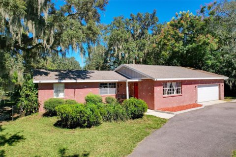 Villa ou maison à vendre à Valrico, Floride: 3 chambres, 190.17 m2 № 2421914 - photo 2