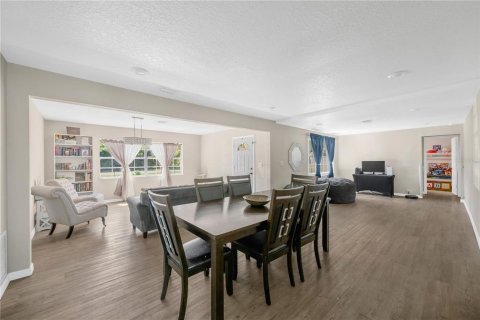 Villa ou maison à vendre à Valrico, Floride: 3 chambres, 190.17 m2 № 2421914 - photo 16