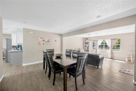Villa ou maison à vendre à Valrico, Floride: 3 chambres, 190.17 m2 № 2421914 - photo 15