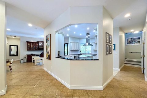 House in Tarpon Springs, Florida 7 bedrooms, 598.1 sq.m. № 2272757 - photo 21