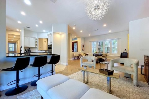 House in Tarpon Springs, Florida 7 bedrooms, 598.1 sq.m. № 2272757 - photo 30